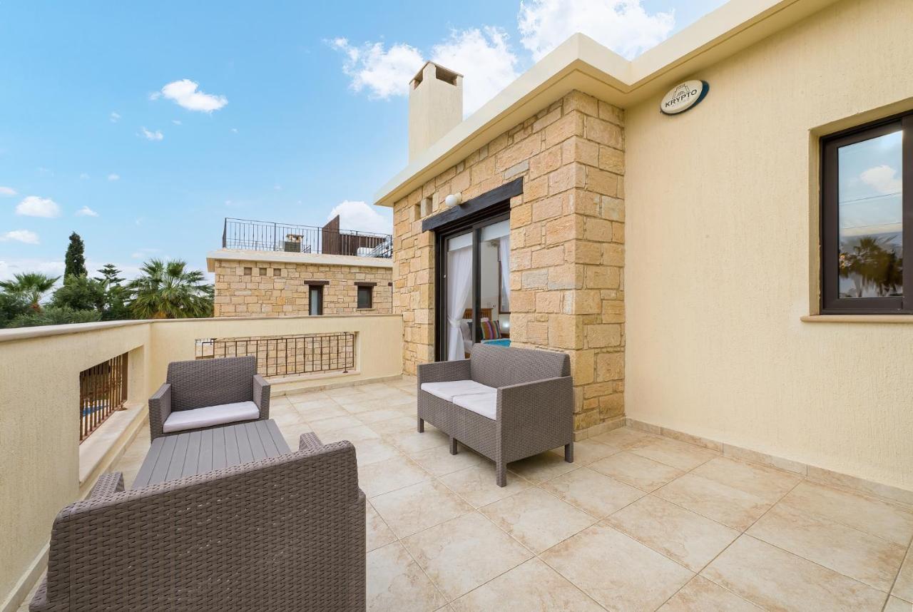 Villa Camelot By Ezoria Villas Coral Bay Exterior foto